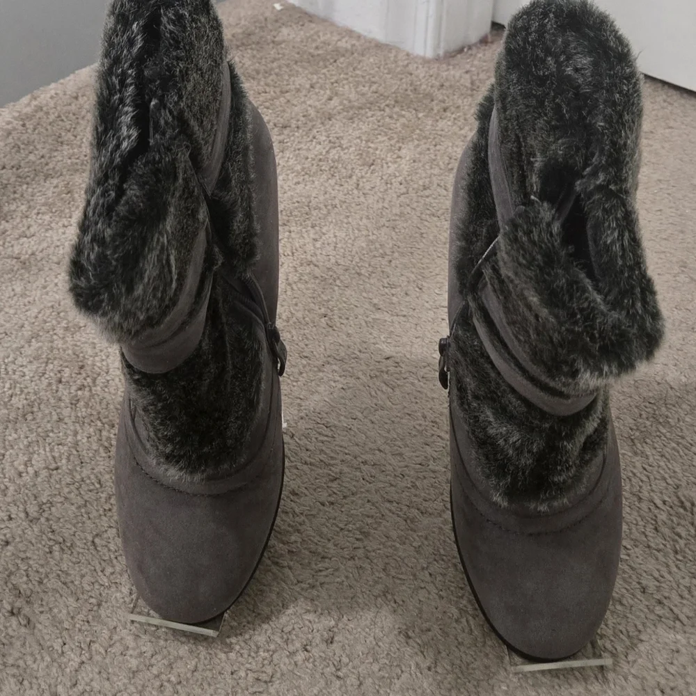 Anna Women Boots Size 8.5. 3 Inch Heel. Preowned. - Picture 2 of 7